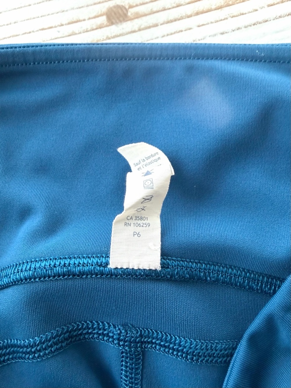 Lululemon Sole Training Crop Leggings in Poseidon Blue Size 4 NWOT - Picture 9 of 10